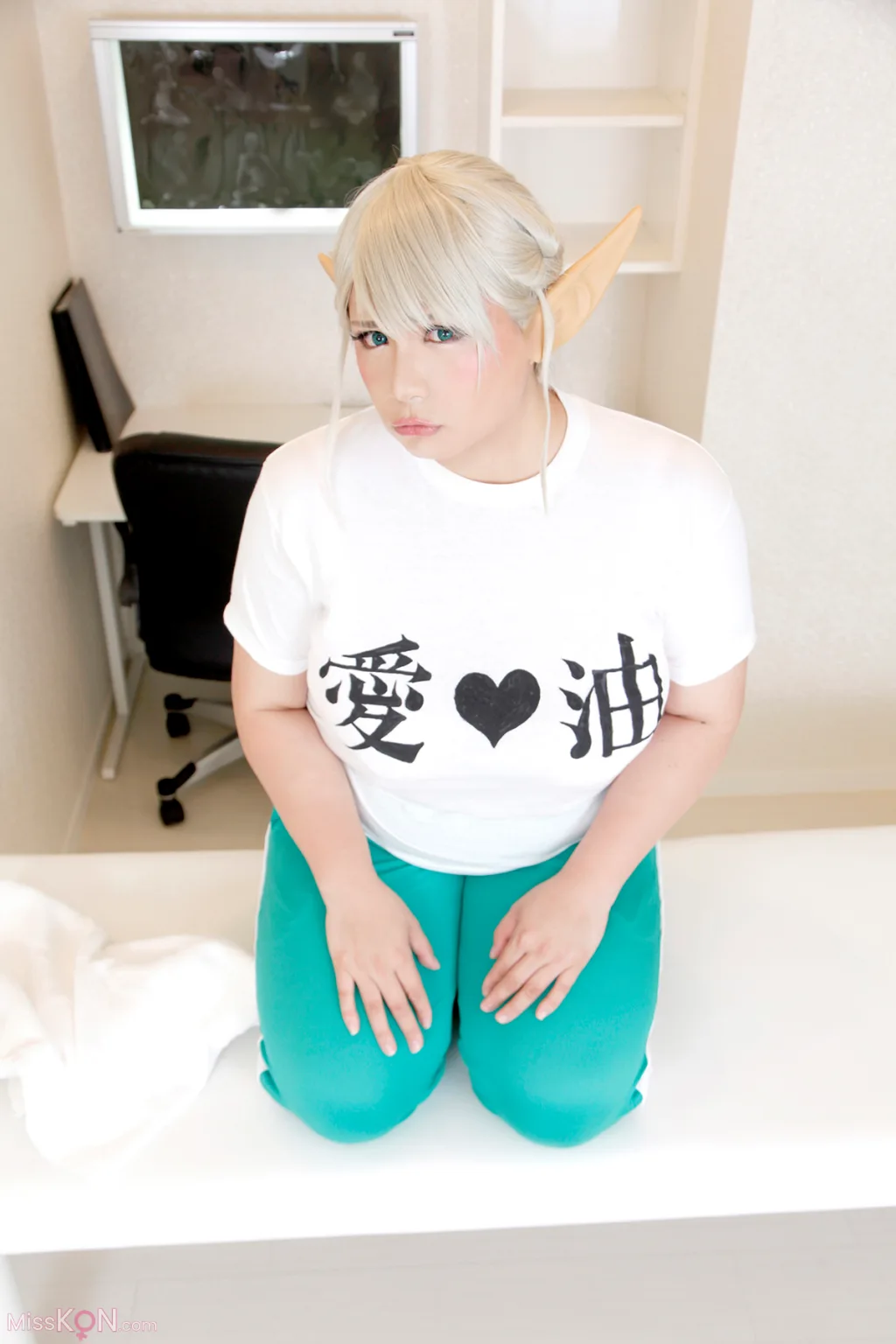 Coser@蝶月真綾: ポテトが止まらない。 (102 photos + 3 videos)