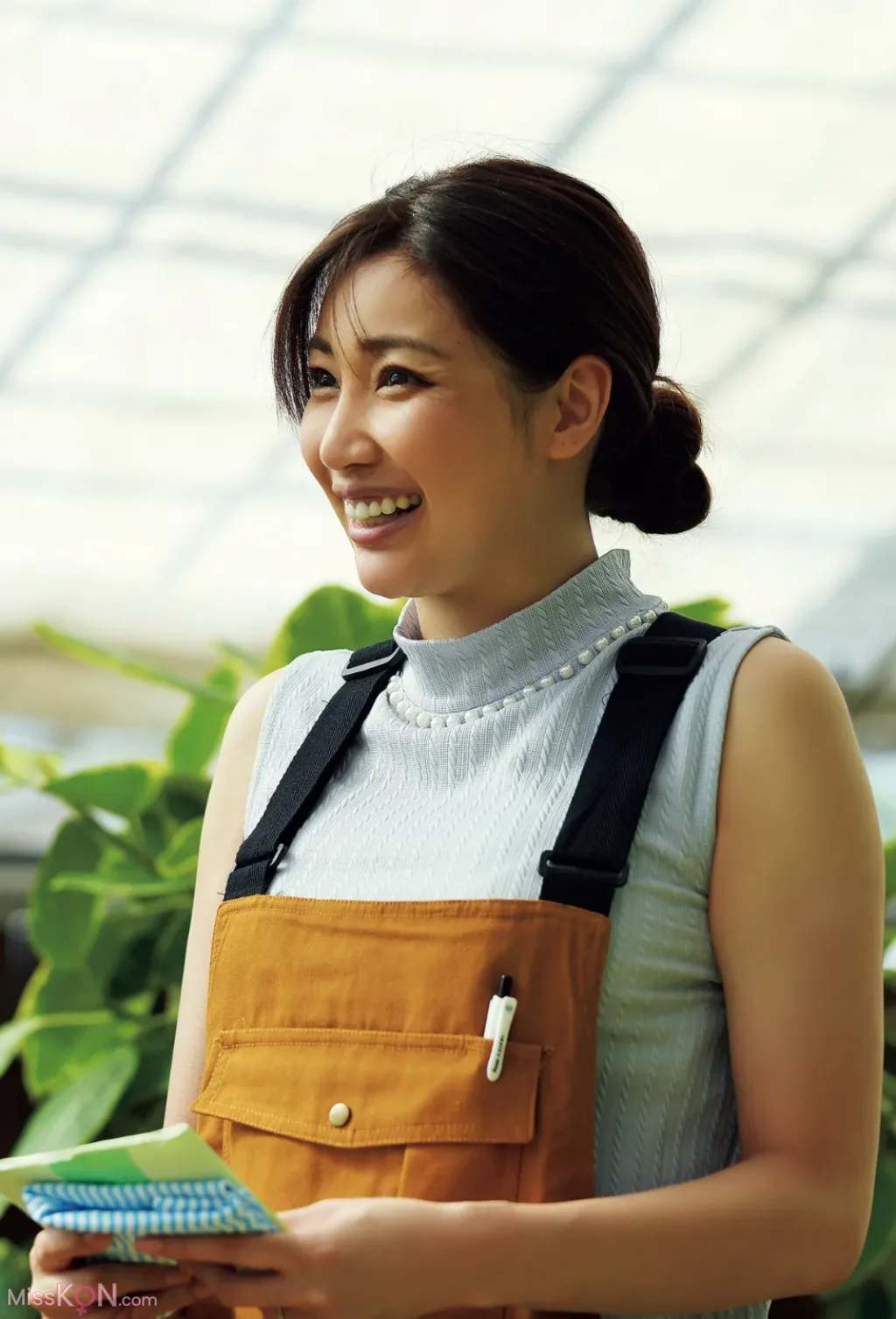 [JP] Miho Abe (あべみほ): FRIDAY GOLD 衝撃！濡れ場ヌード (19 photos) – Page 2