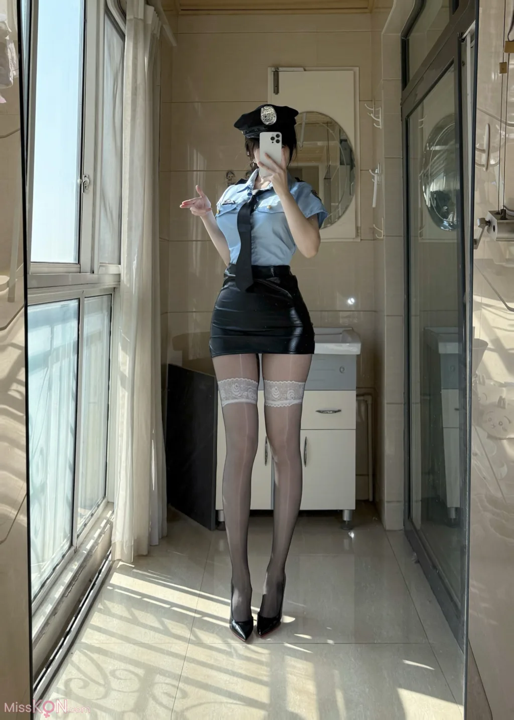 Coser@不可爱羚: 高价定制 女警制服 (48 photos + 8 videos) – Page 2