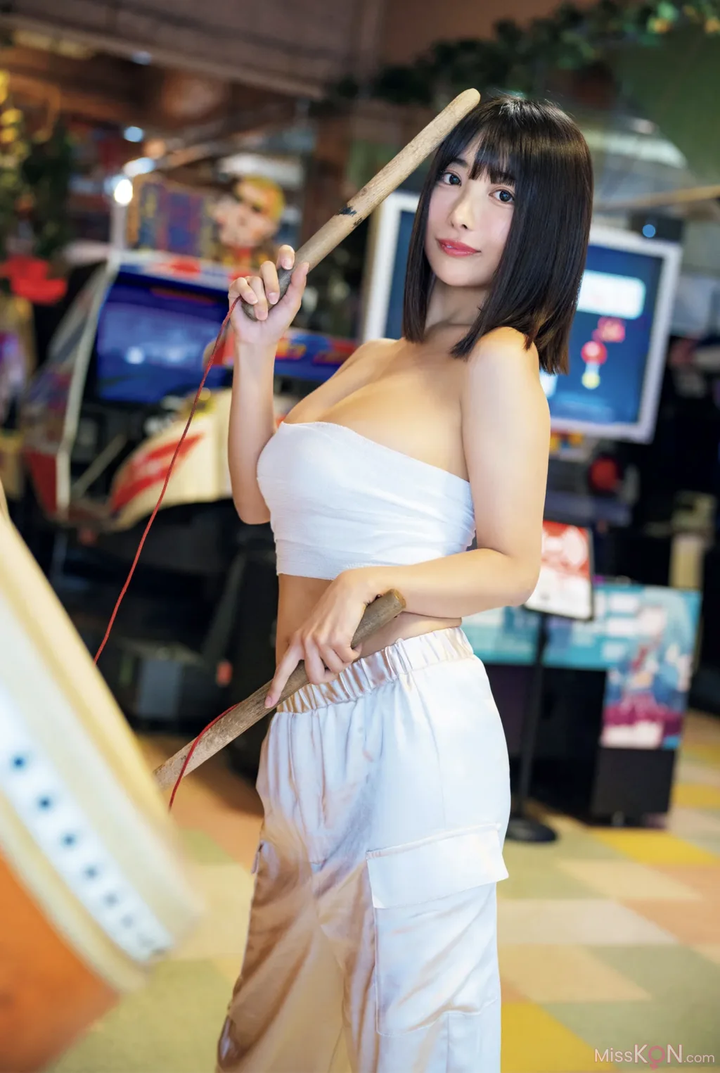 [JP] Kaoru Ichihara (市原薫): FRIDAY GOLD 超絶Ｉカップ解放 (+Movie) (15 photos + 1 video)