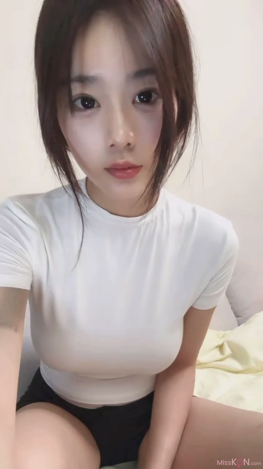 何时困: 七彩主播 抖音24w粉丝颜值博主 (22 photos + 15 videos)