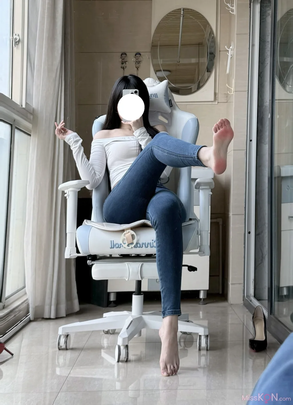 Coser@不可爱羚: 牛仔裤 (28 photos + 7 videos)