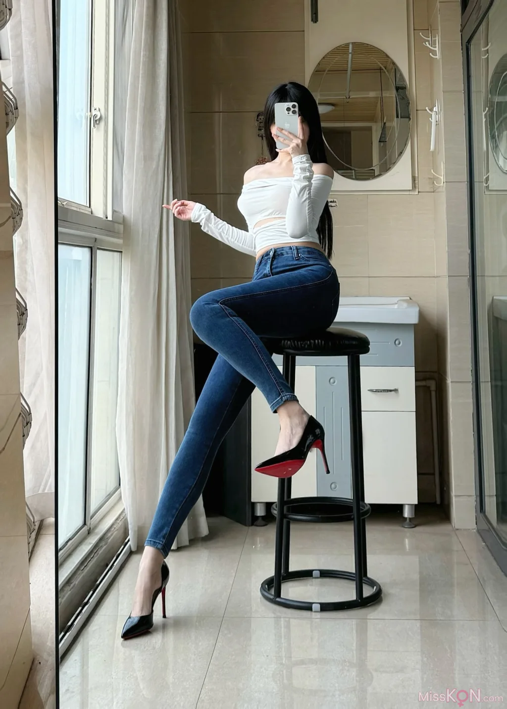 Coser@不可爱羚: 牛仔裤 (28 photos + 7 videos)