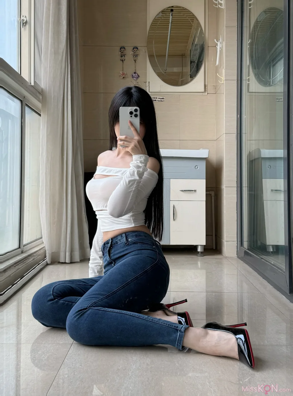 Coser@不可爱羚: 牛仔裤 (28 photos + 7 videos) – Page 2
