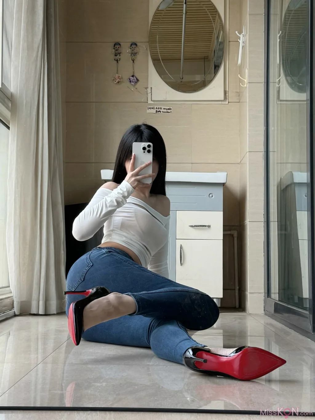 Coser@不可爱羚: 牛仔裤 (28 photos + 7 videos) – Page 3