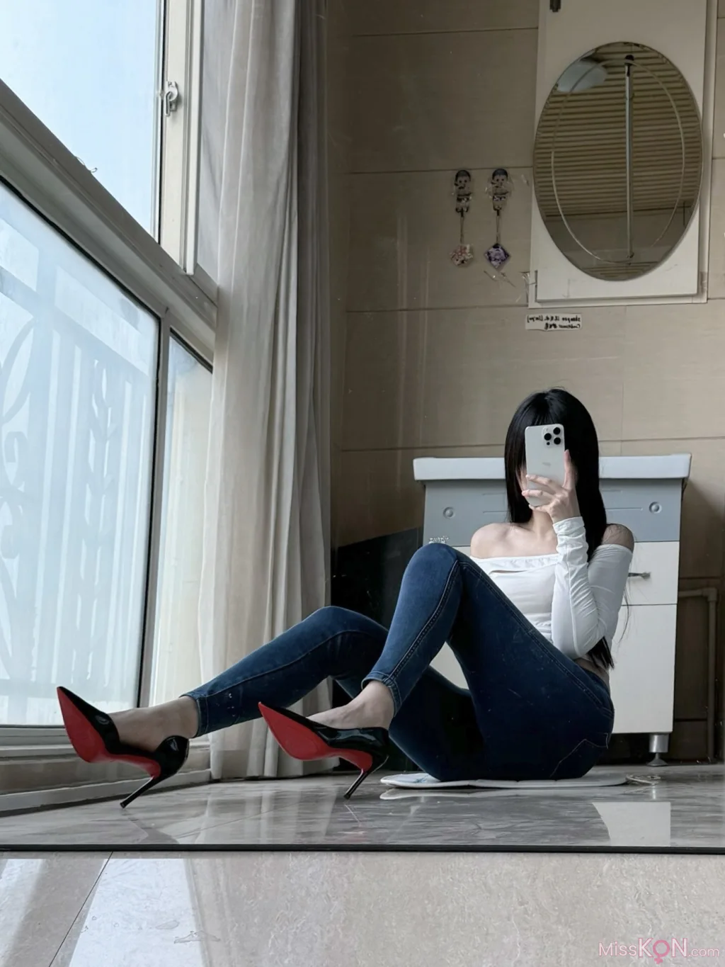 Coser@不可爱羚: 牛仔裤 (28 photos + 7 videos) – Page 3
