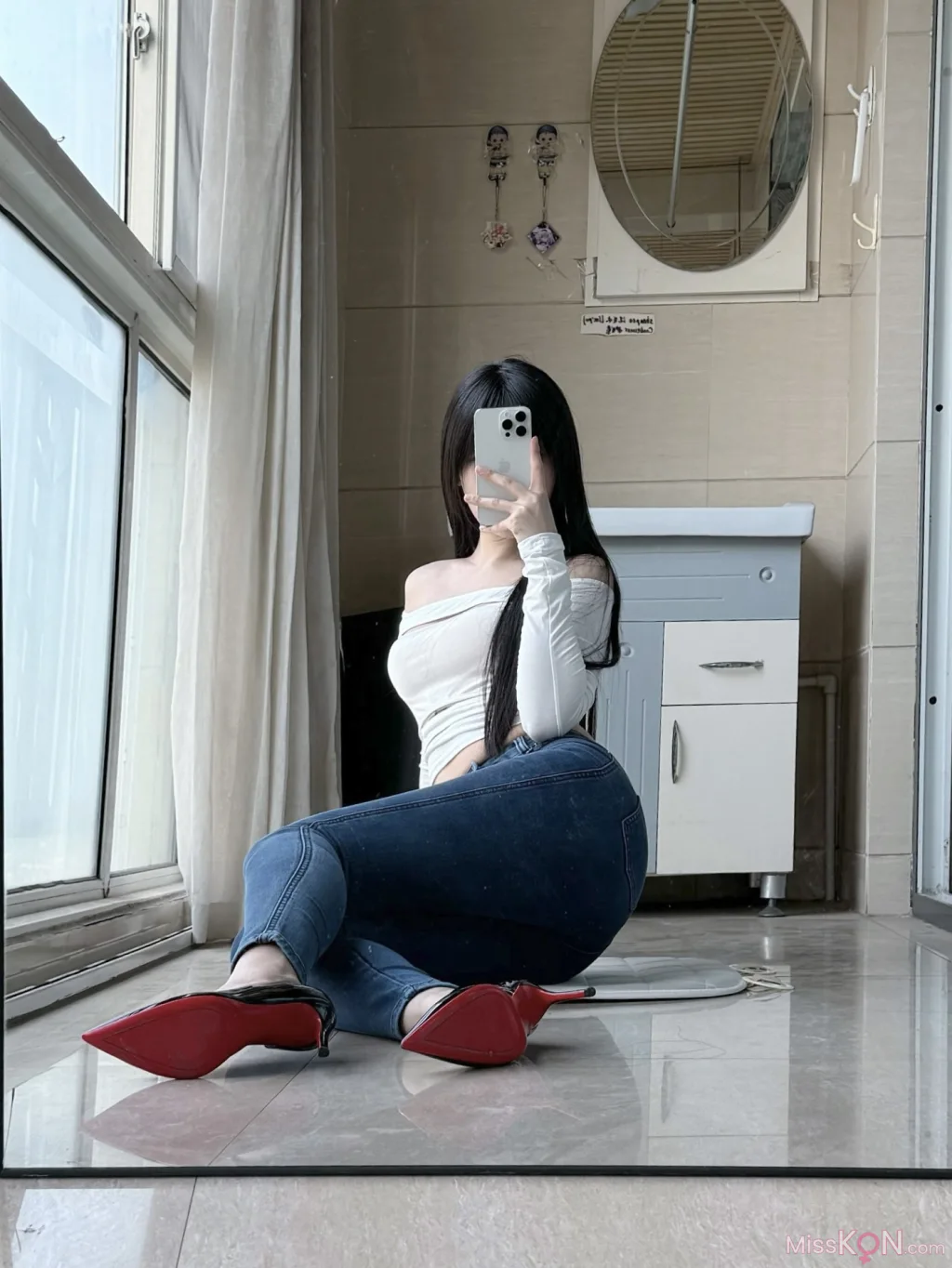 Coser@不可爱羚: 牛仔裤 (28 photos + 7 videos) – Page 3