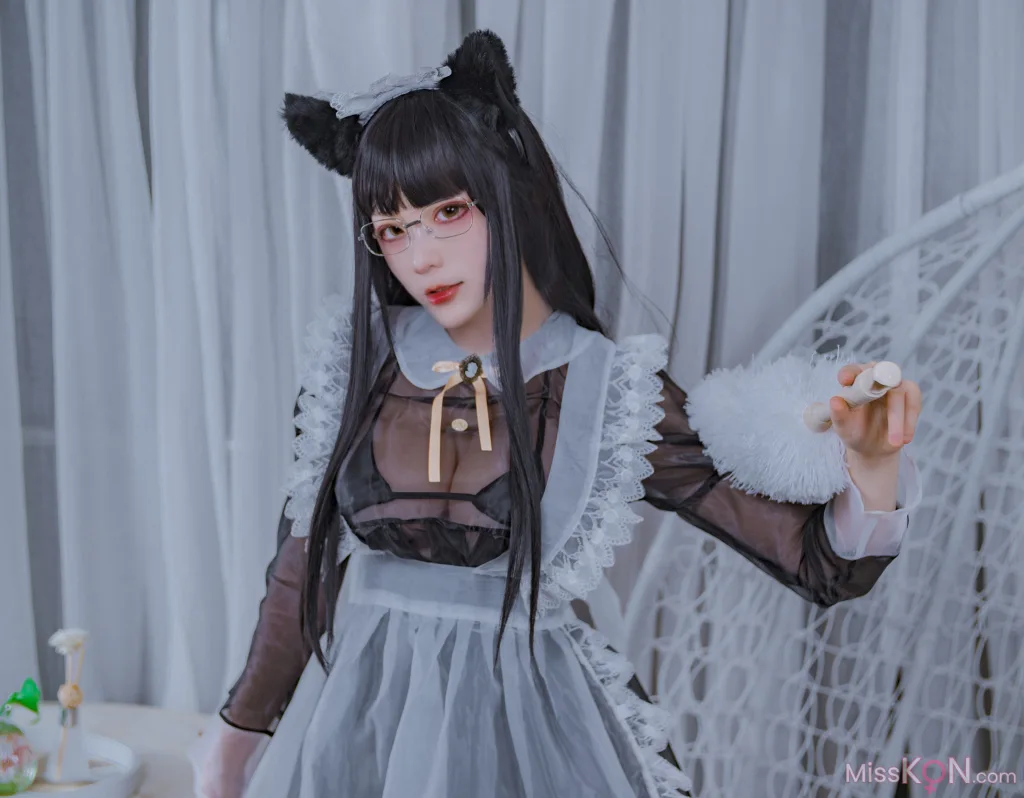 Coser@起司块wii: 会长是女仆大人 (44 photos)