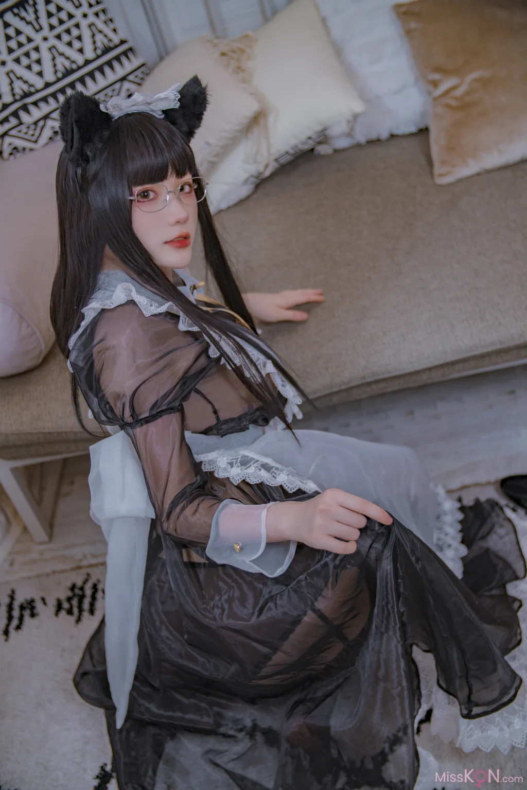 Coser@起司块wii: 会长是女仆大人 (44 photos)