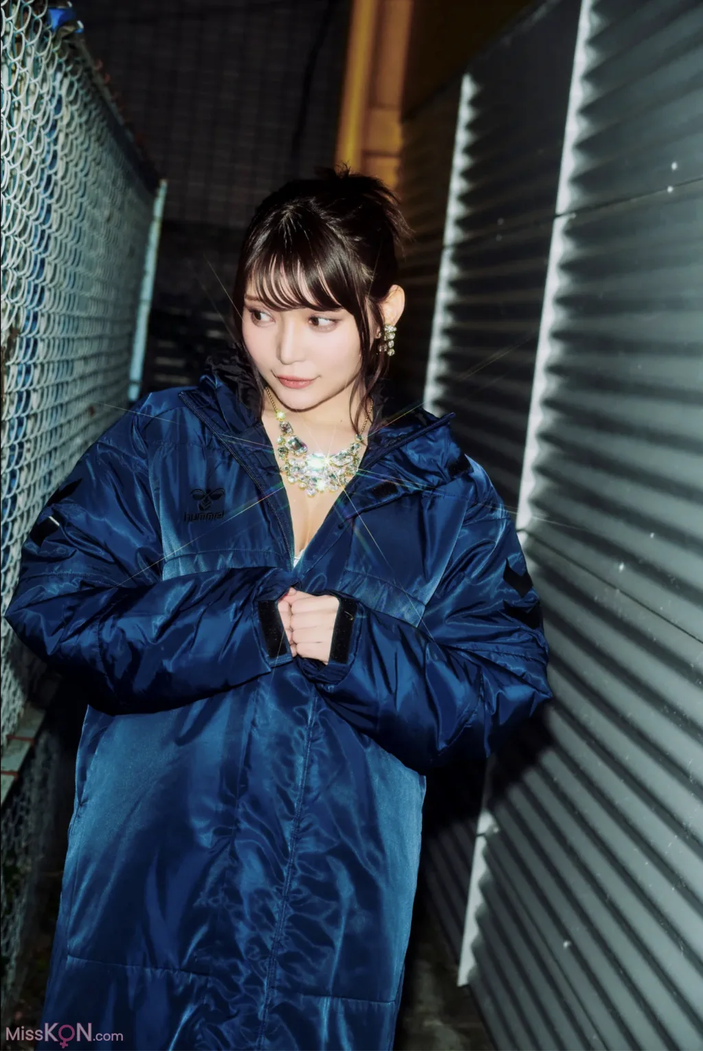 [JP] Nitori Sayaka (似鳥沙也加): FRIDAY GOLD A to Z Vol.14 (16 photos)