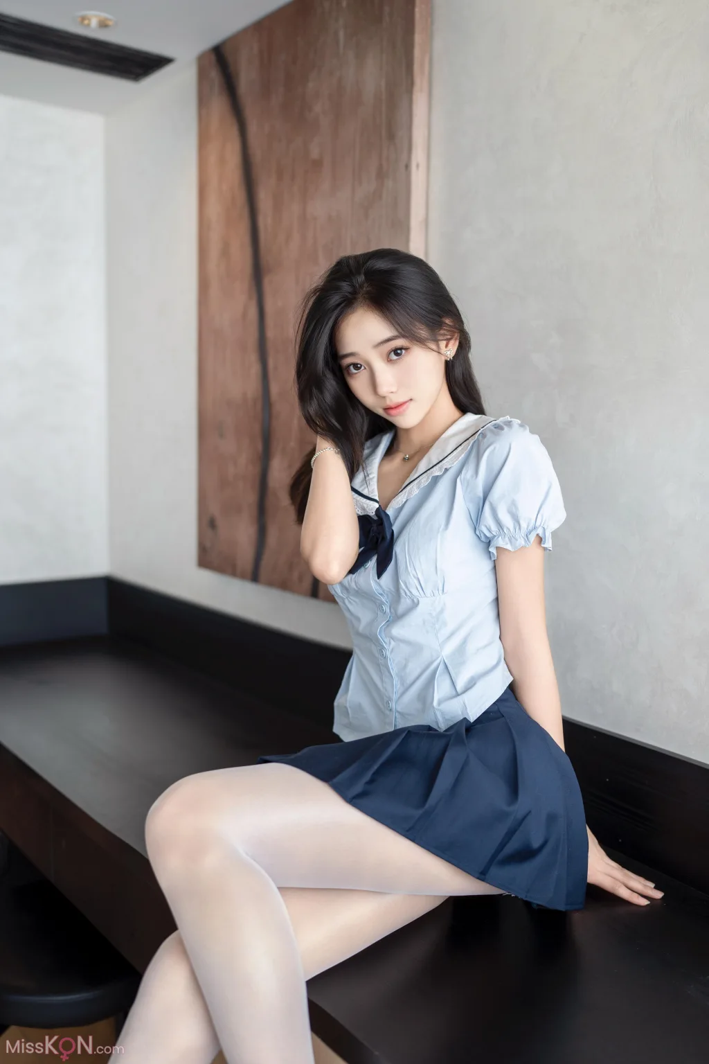 [XR Uncensored] 时安安: R18 秀人网模特 白丝JK (90 photos + 2 videos) – Page 2