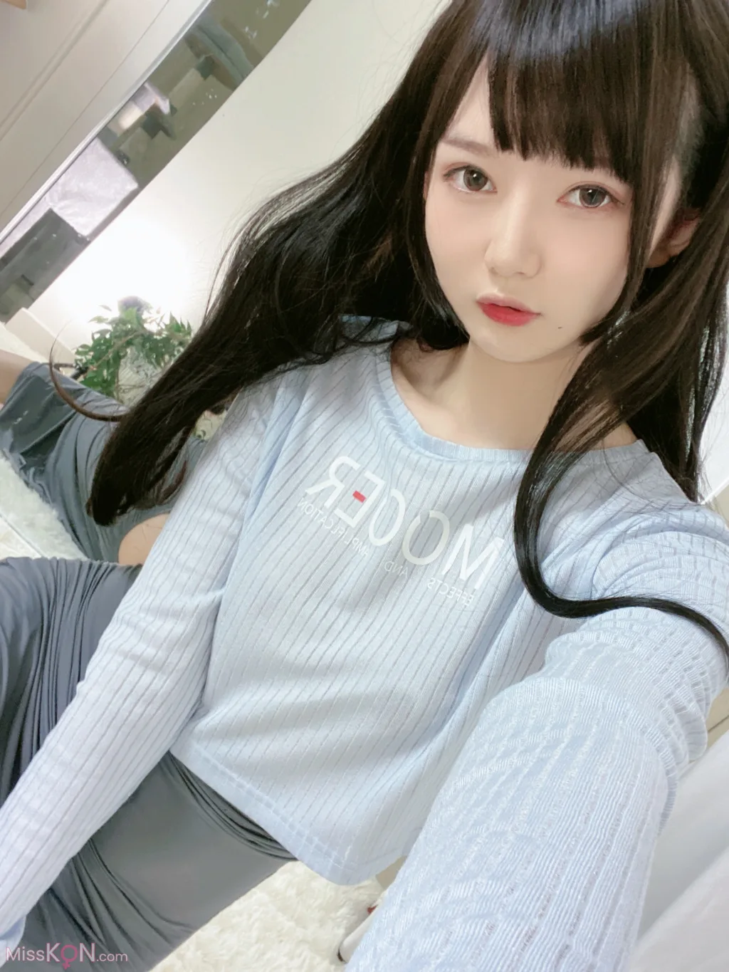 Coser@51酱: 吉他妹妹 (25 photos + 3 videos)