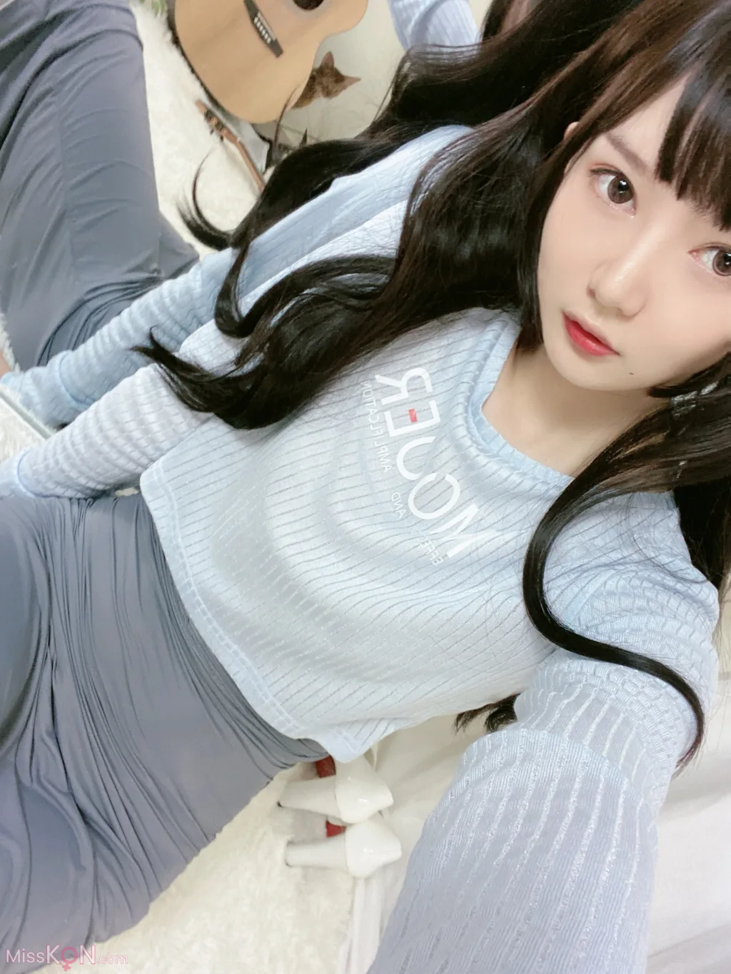 Coser@51酱: 吉他妹妹 (25 photos + 3 videos)