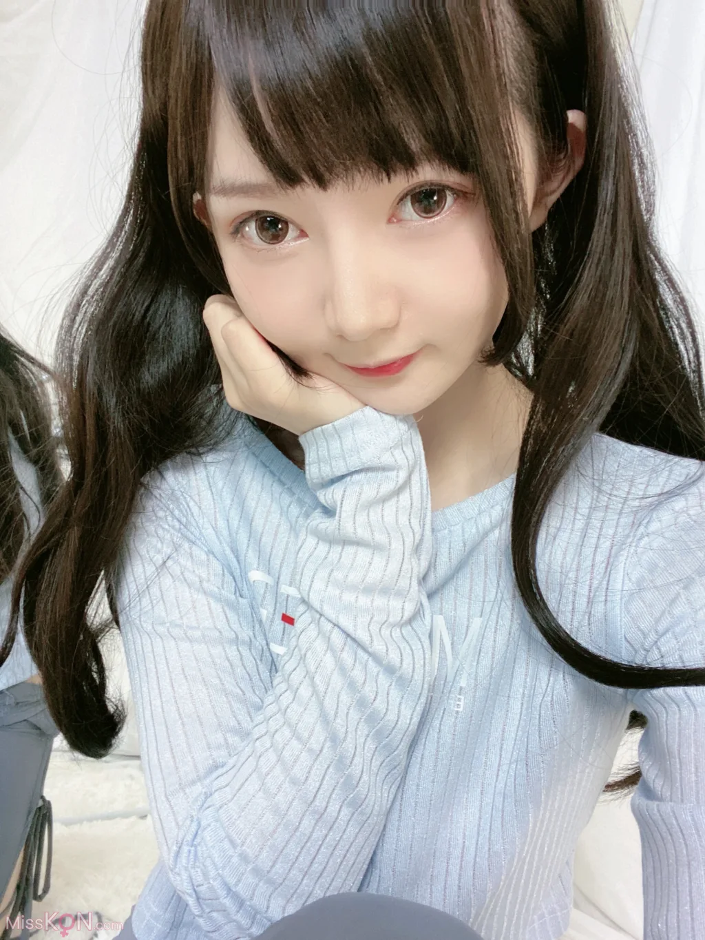 Coser@51酱: 吉他妹妹 (25 photos + 3 videos)