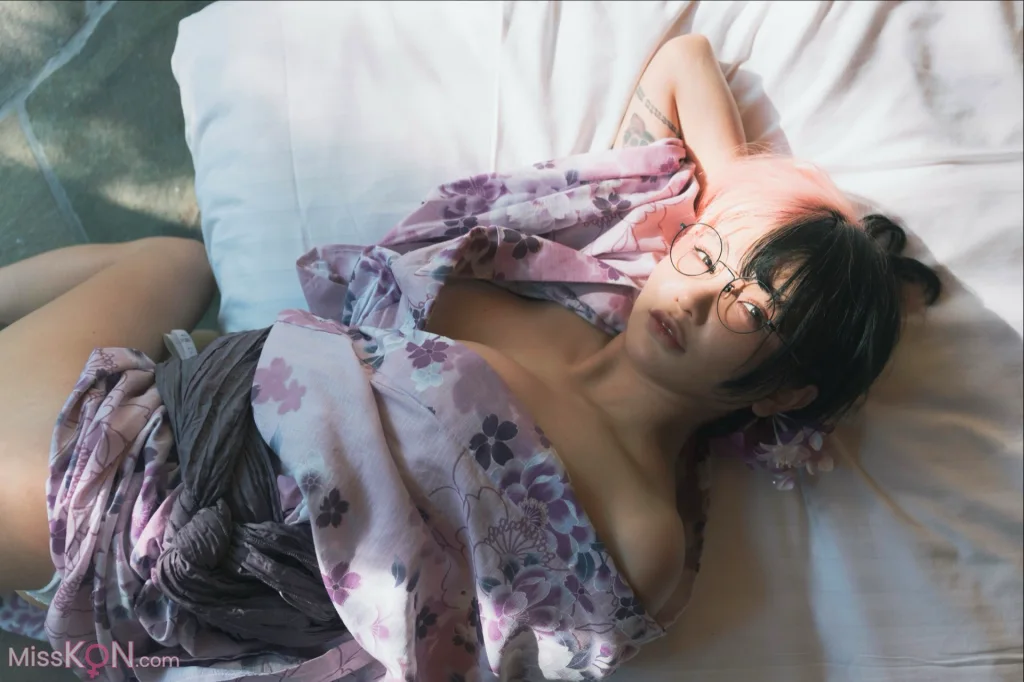 [JP] ちゅきめろでぃ: 2nd 写真集『一泊二日』 (183 photos)