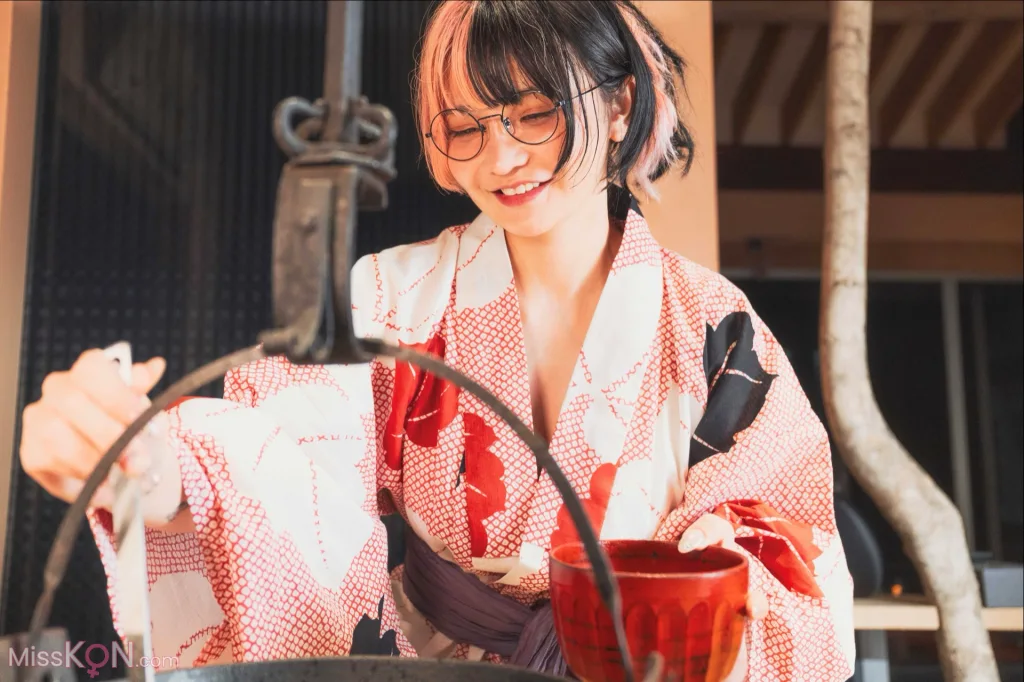 [JP] ちゅきめろでぃ: 2nd 写真集『一泊二日』 (183 photos)