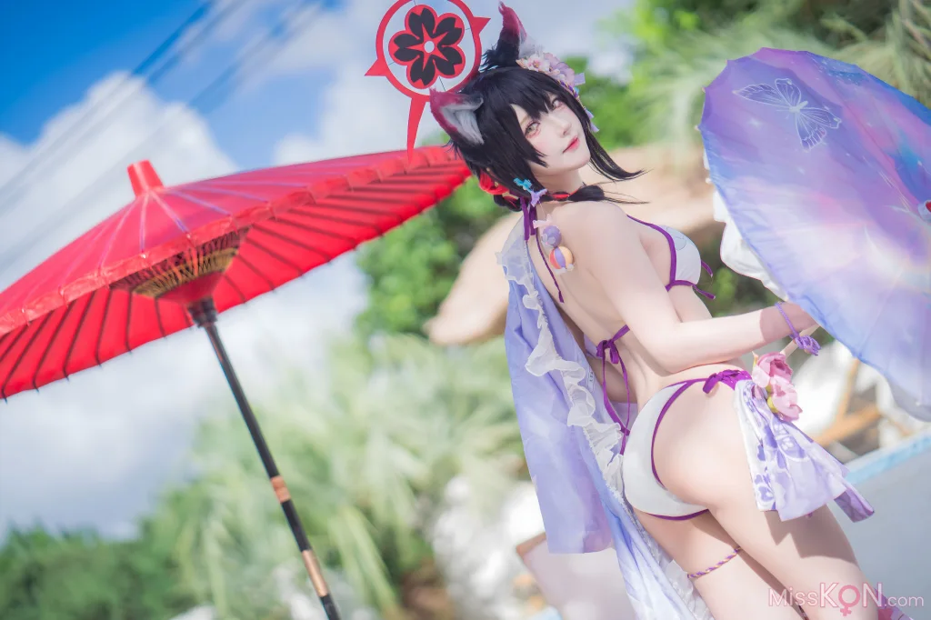 Coser@阿包也是兔娘: 蔚蓝档案 狐坂若藻 水着 (32 photos)