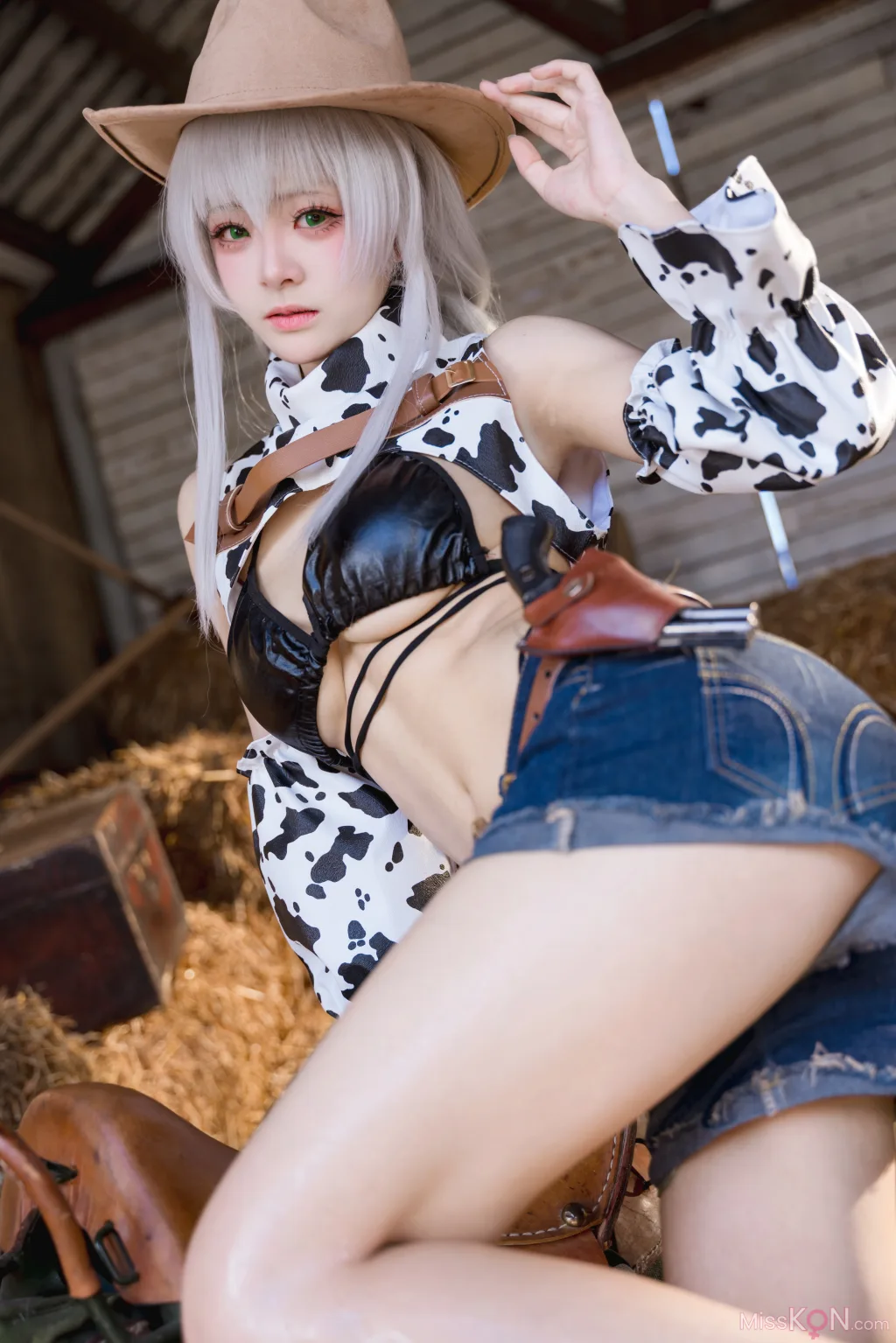 Coser@九柒喵: 碧蓝航线 法戈 纯白热潮 (53 photos) – Page 2