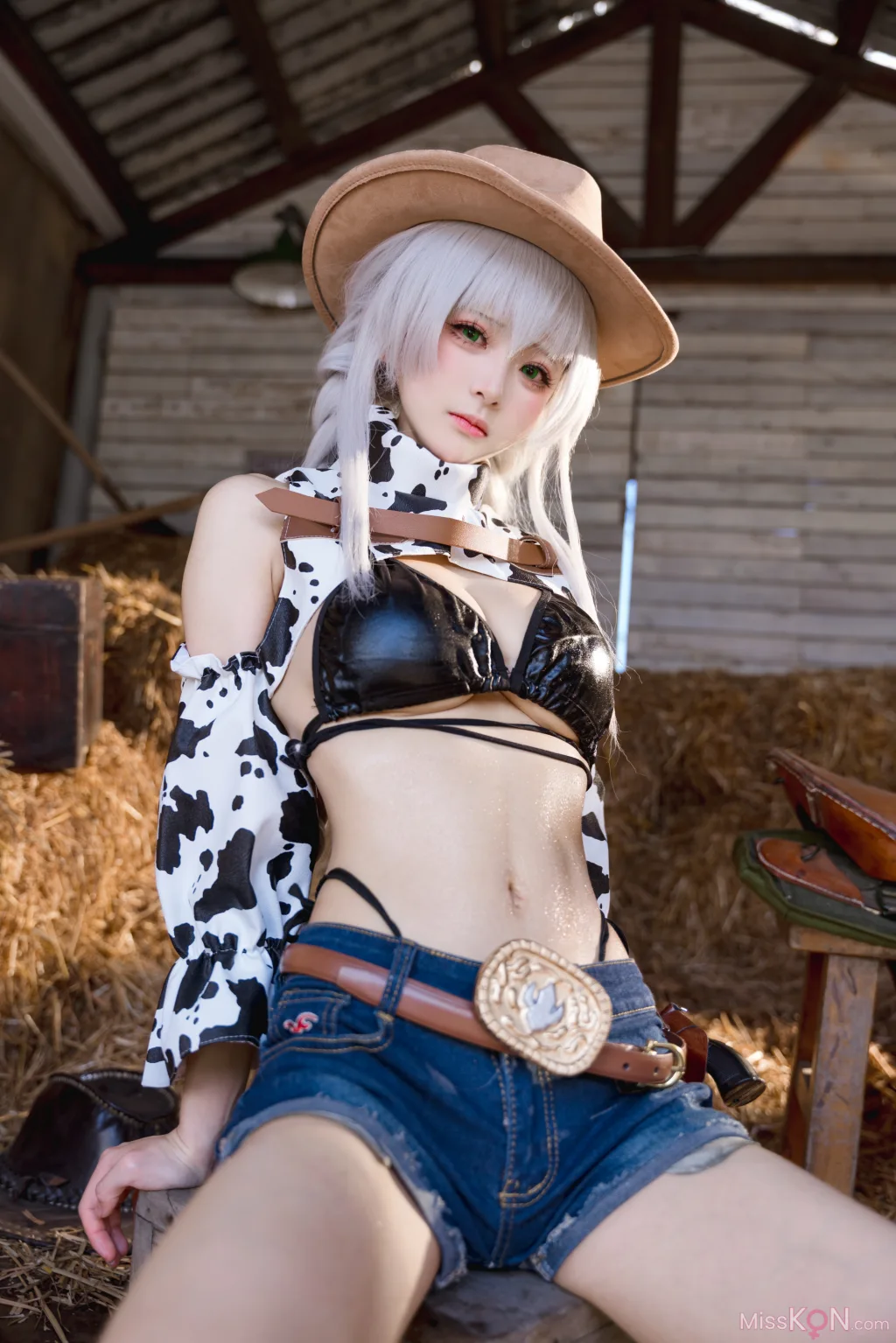 Coser@九柒喵: 碧蓝航线 法戈 纯白热潮 (53 photos) – Page 3
