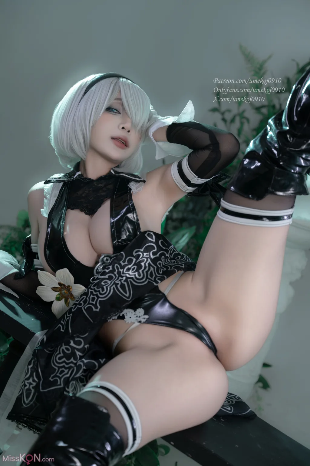 Coser@UmekoJ: Eve (2B Dress) (107 photos + 11 videos)