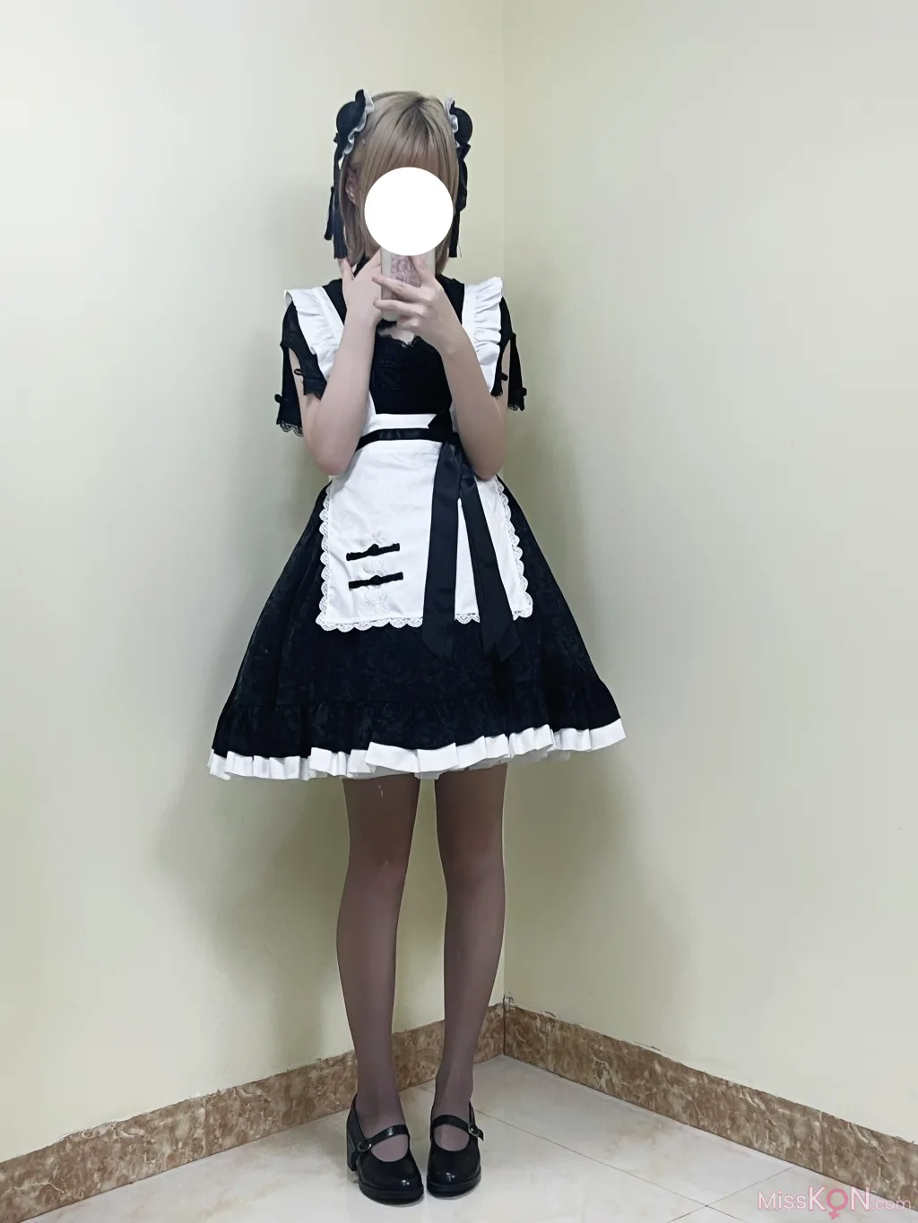 Coser@幼愛Youmeko: 女仆中华娘 (27 photos)