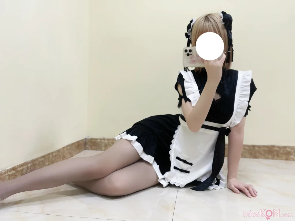 Coser@幼愛Youmeko: 女仆中华娘 (27 photos)