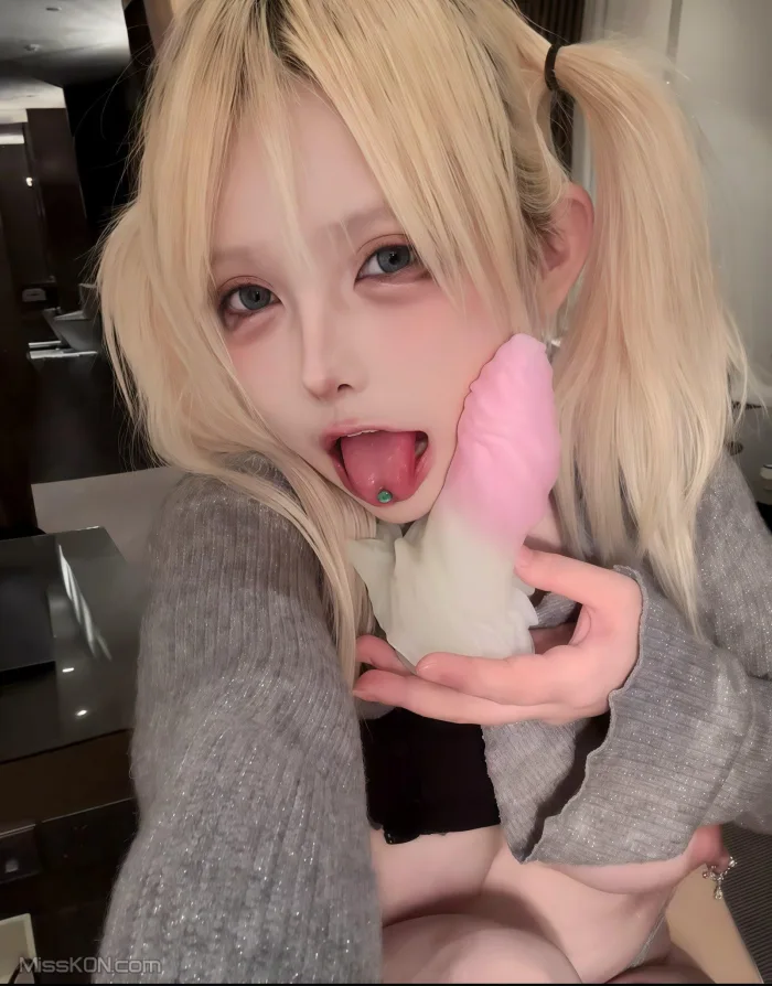 Coser@肥嘟嘟右卫门: 顶级反差福利姬 (53 photos + 19 videos)
