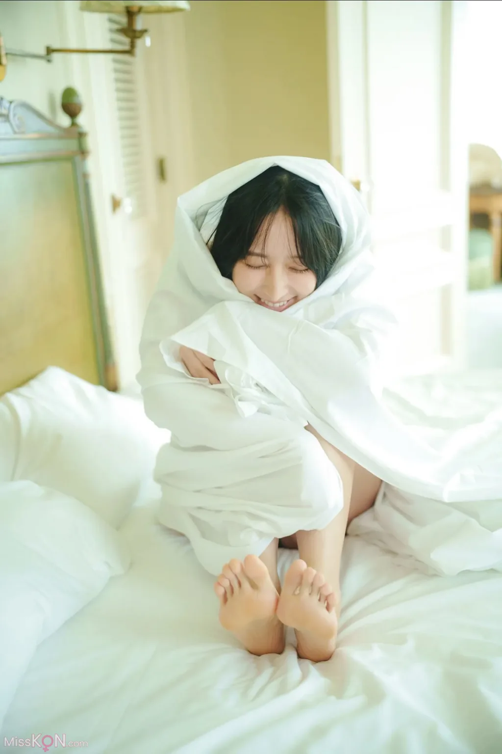 [JP] Ami Yamazaki (山崎あみ): FRIDAY Monthly Girl 048 完全未発表100カット (103 photos + 1 video) – Page 2
