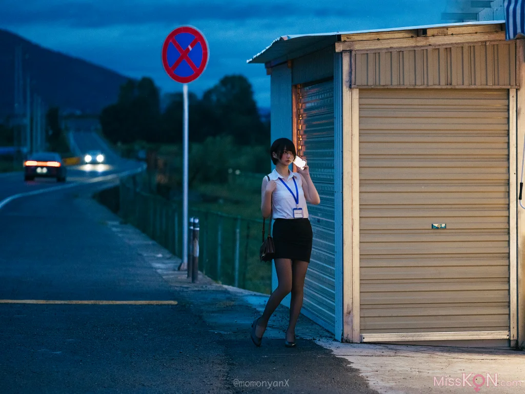 Coser@NAGISA魔物喵: タクシーが来ないOL🚖 (41 photos) – Page 2