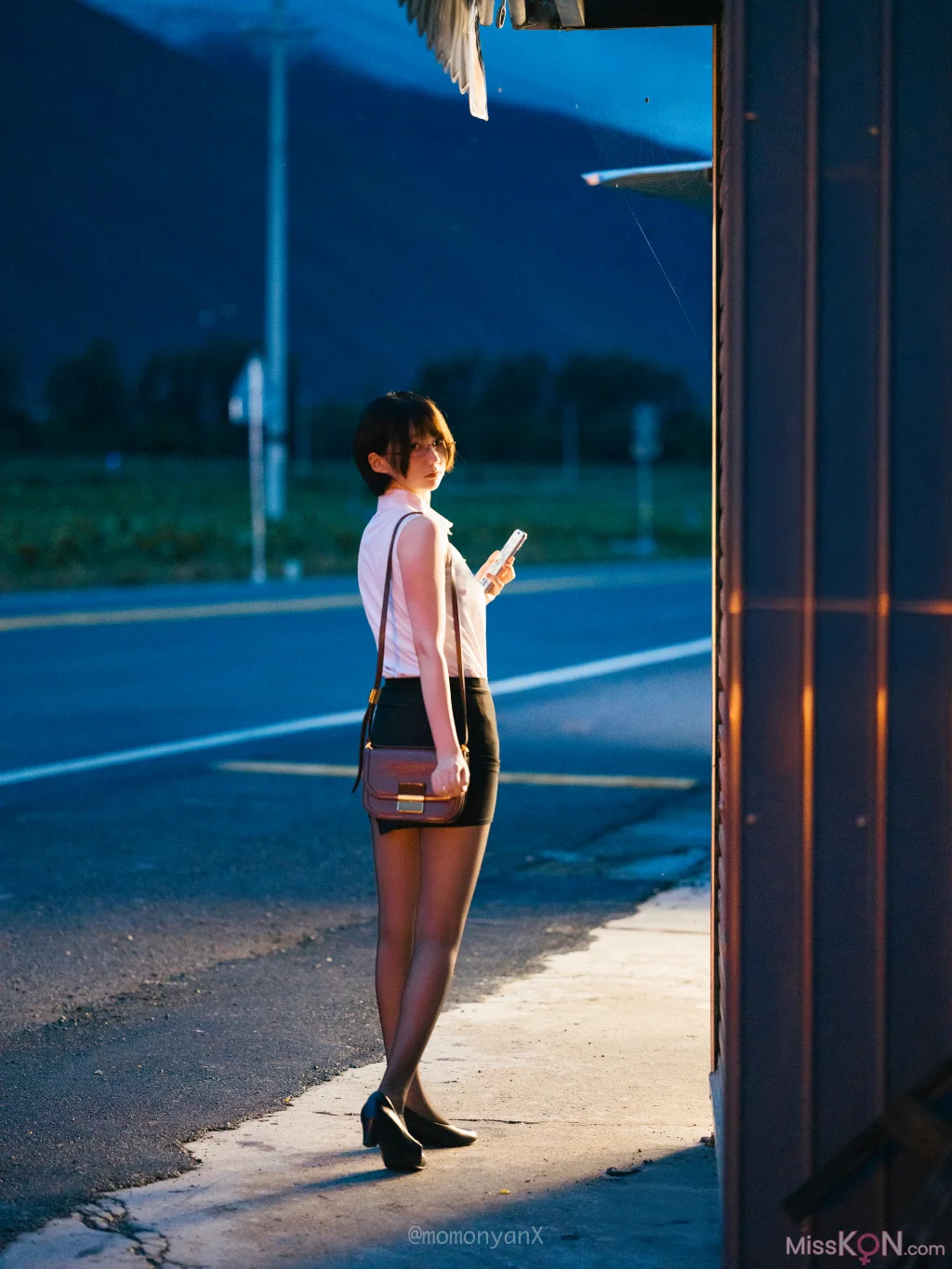Coser@NAGISA魔物喵: タクシーが来ないOL🚖 (41 photos) – Page 3