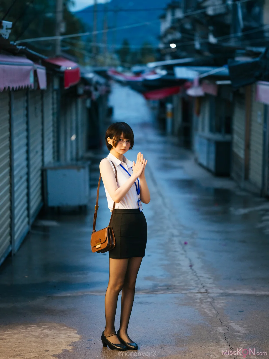 Coser@NAGISA魔物喵: タクシーが来ないOL🚖 (41 photos) – Page 3