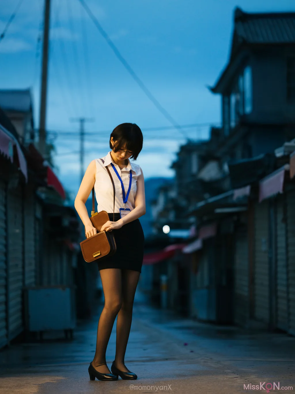 Coser@NAGISA魔物喵: タクシーが来ないOL🚖 (41 photos) – Page 3