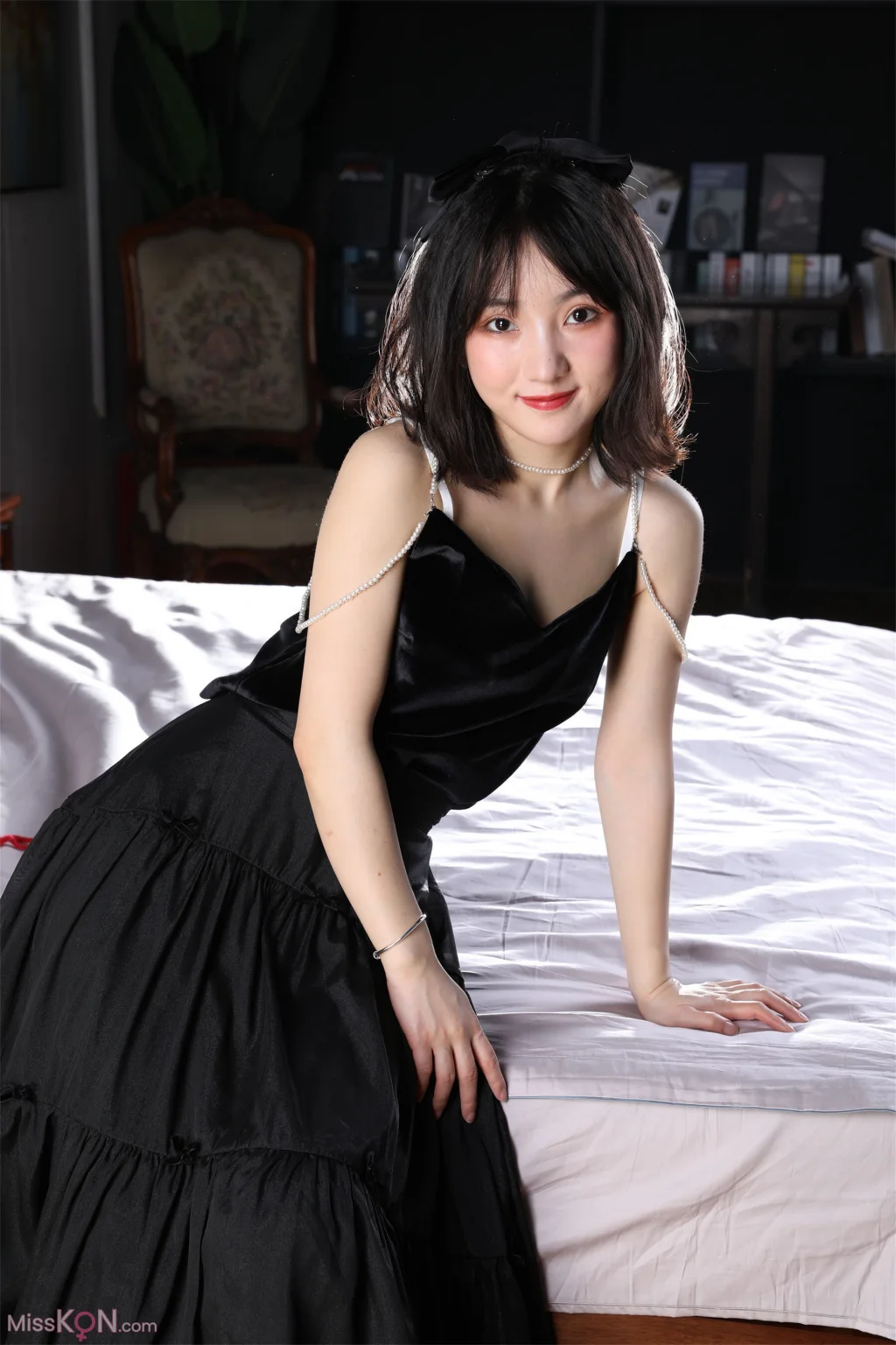 [Private Photoshoot] 小不点: 行色模特 黑色礼服 (150 photos) – Page 2