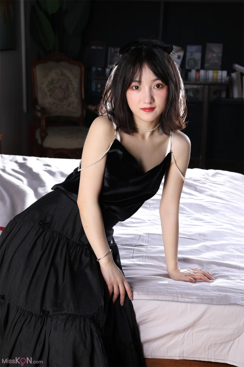 [Private Photoshoot] 小不点: 行色模特 黑色礼服 (150 photos) – Page 2