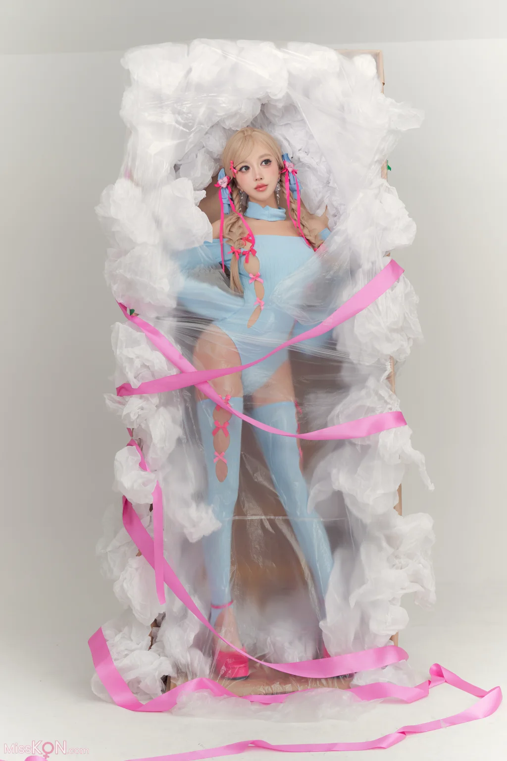 Coser@过期米线线喵: 异世界玩偶 (56 photos)