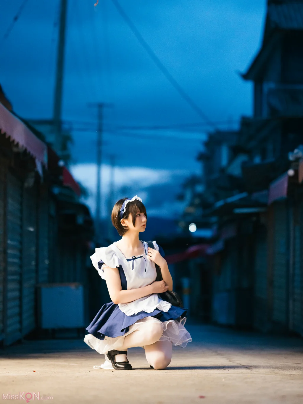 Coser@NAGISA魔物喵: メイドさんの仕事が終わったら💼 (29 photos)