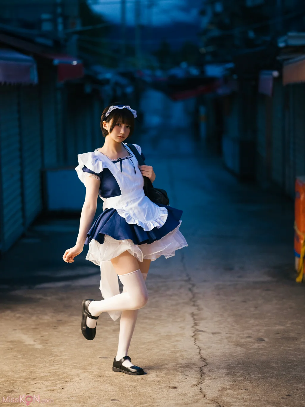 Coser@NAGISA魔物喵: メイドさんの仕事が終わったら💼 (29 photos) – Page 2