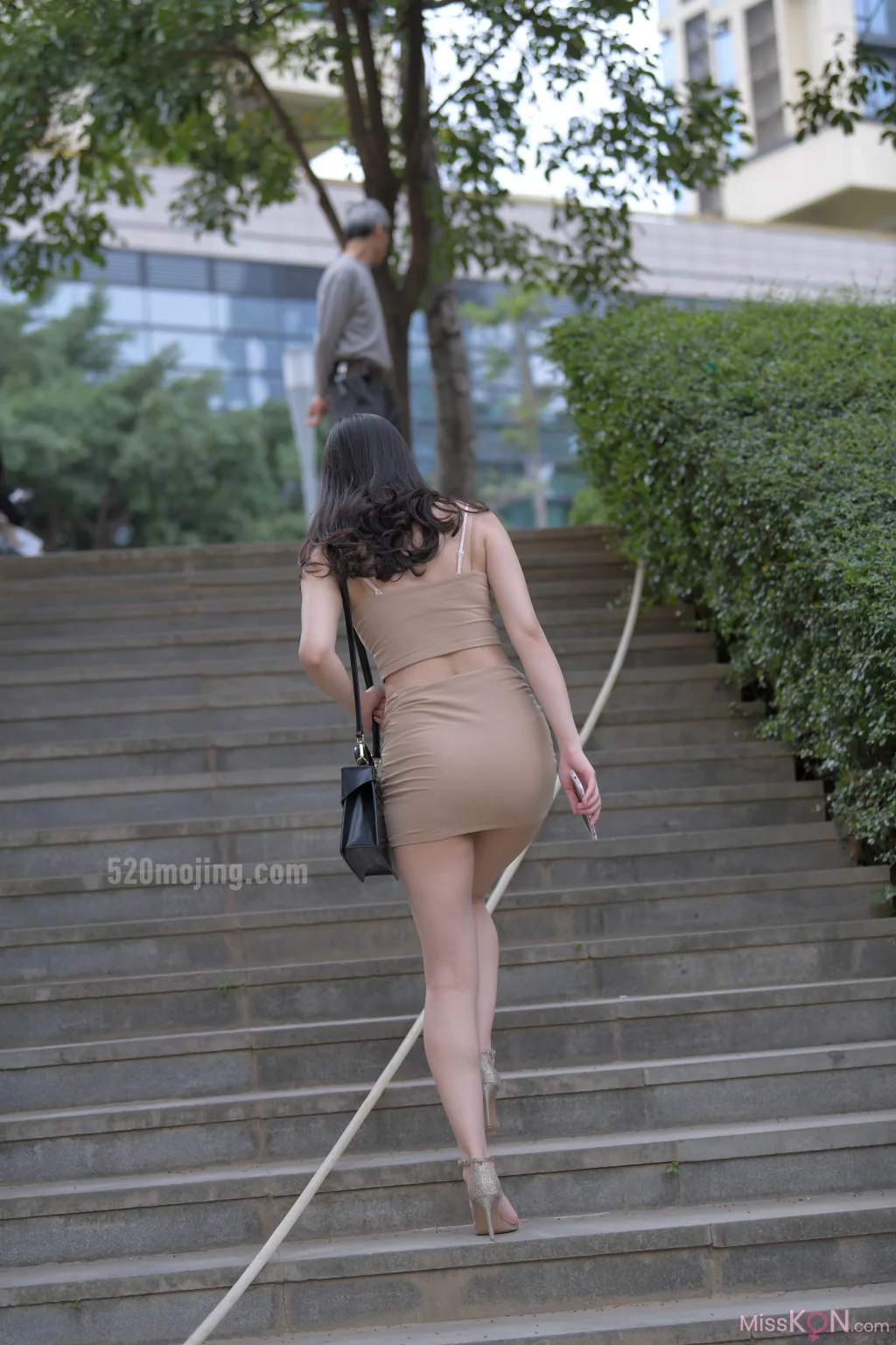 [精选街拍作品] MJ-065: 夏野与暗恋（中）包臀裙 街拍之魂 (70 photos) – Page 2