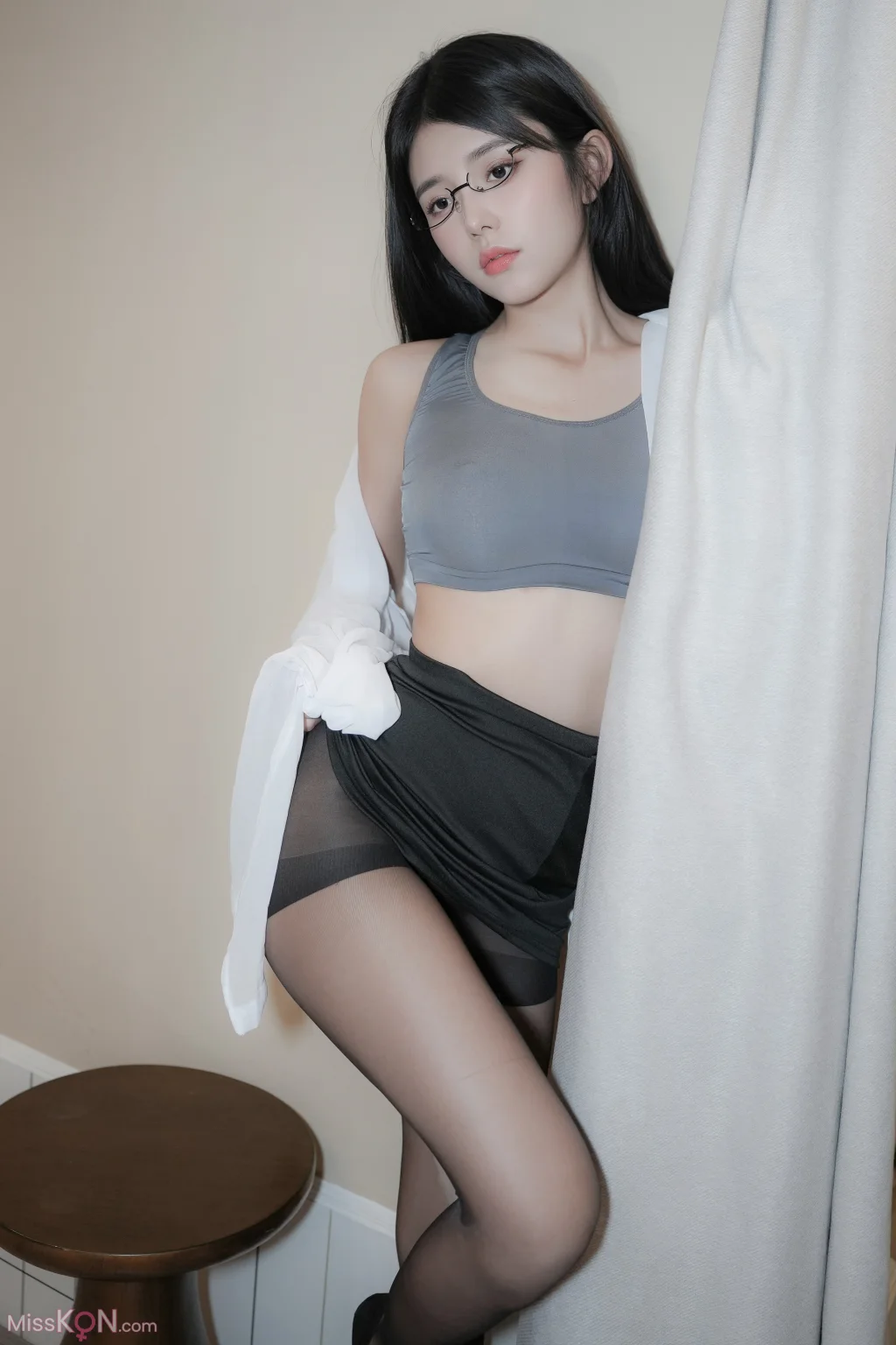 [XR Uncensored] 美少女@: R18 秀人网模特 湿身OL (69 photos)