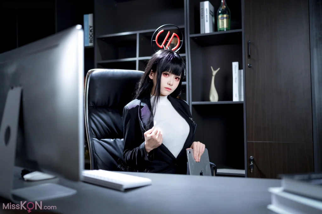 Coser@九柒喵: 调月莉音 (64 photos)