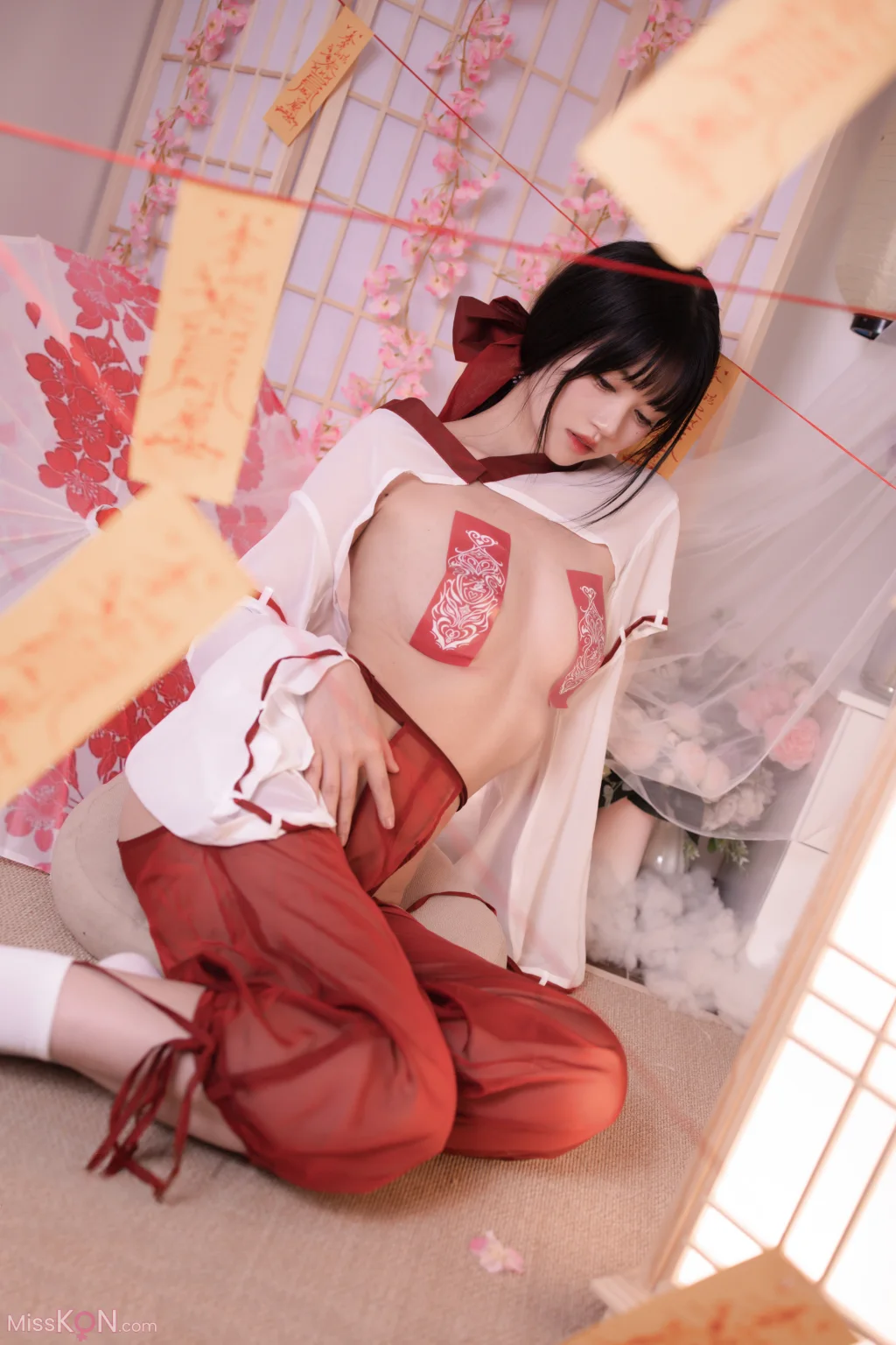 Coser@星黛鹿鹿: 祈福巫女 (56 photos)