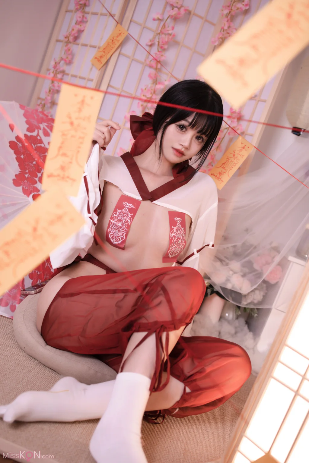 Coser@星黛鹿鹿: 祈福巫女 (56 photos)