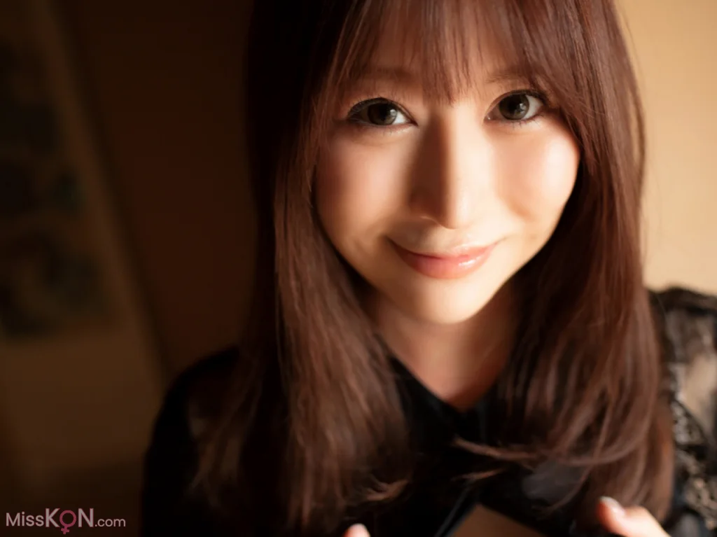 [JP] Kurumi Momose (桃瀬くるみ): 写真集 魅惑の果実 [PRE] (27 photos) – Page 2