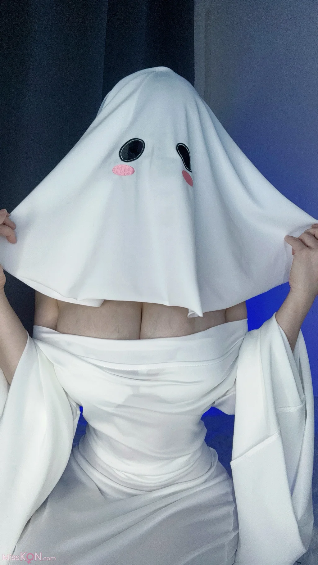 Coser@末夜787: 可爱捣蛋鬼 绝命幽灵娘 (25 photos + 6 videos)