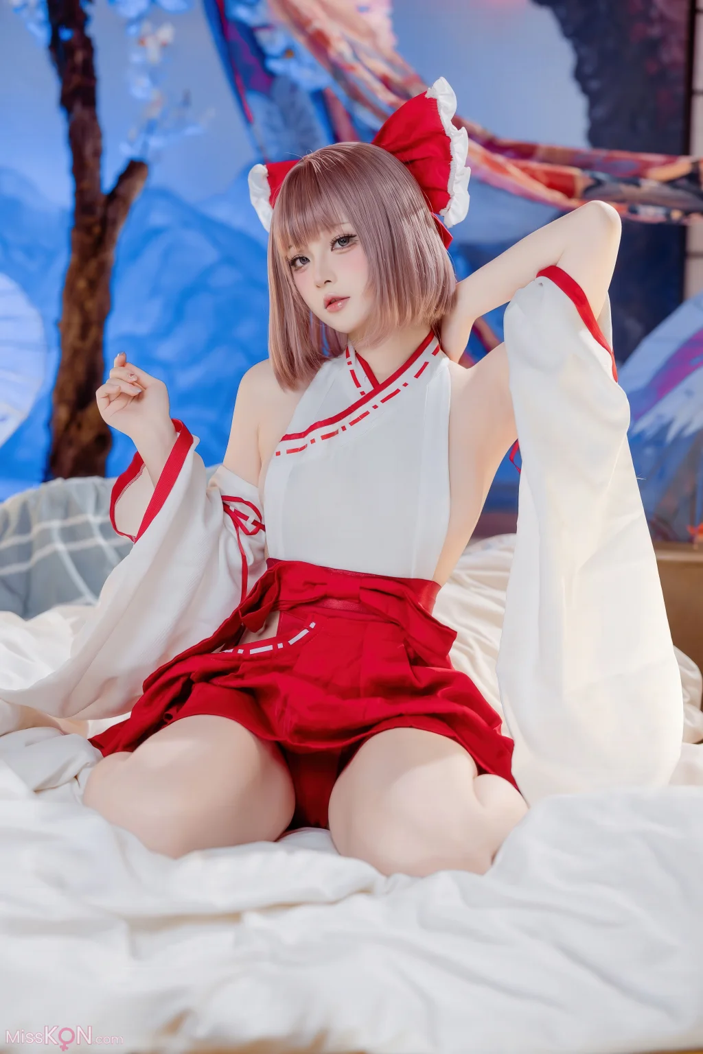 Coser@屿鱼: 兼职巫女 (66 photos)