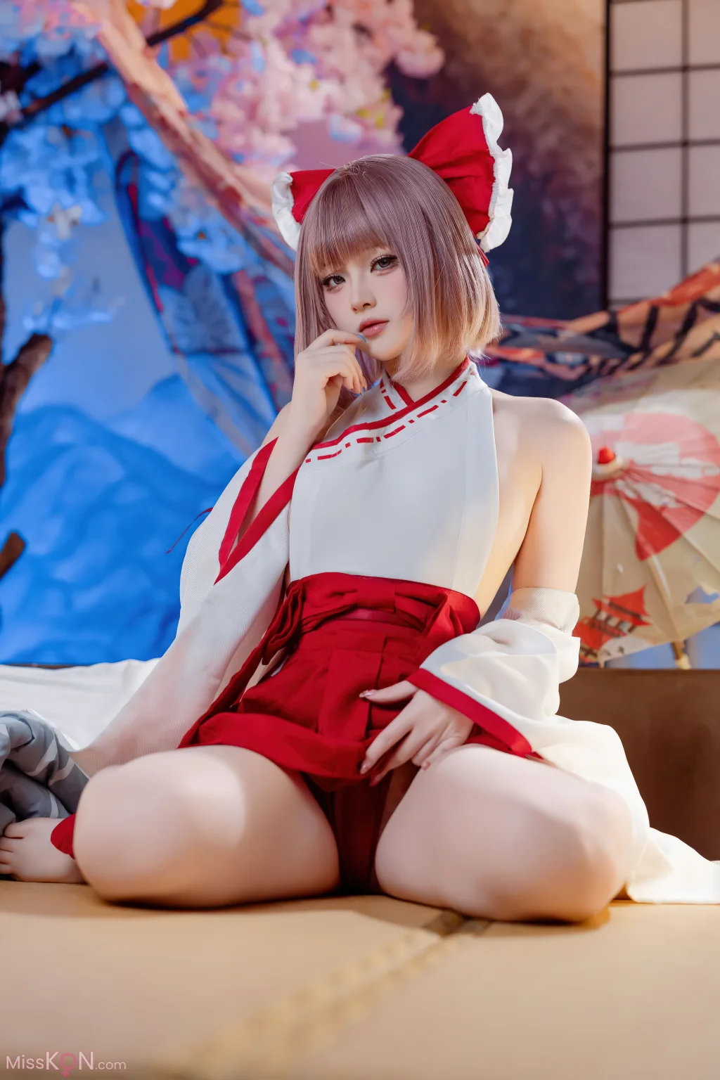 Coser@屿鱼: 兼职巫女 (66 photos)