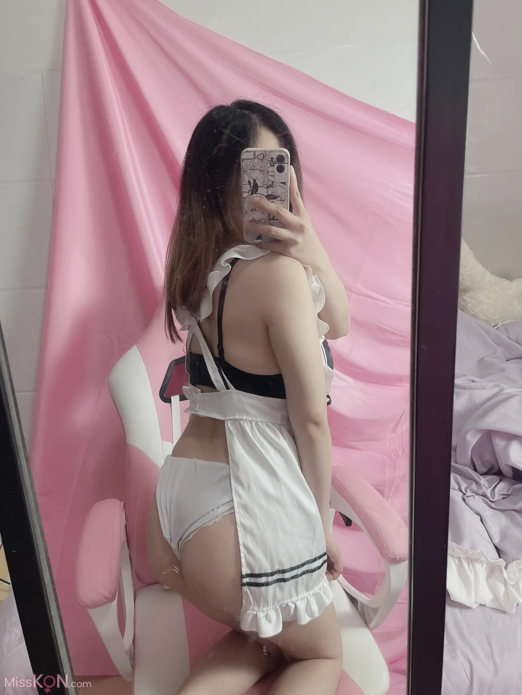 Coser@末夜787: 女仆自拍 (24 photos + 3 videos)