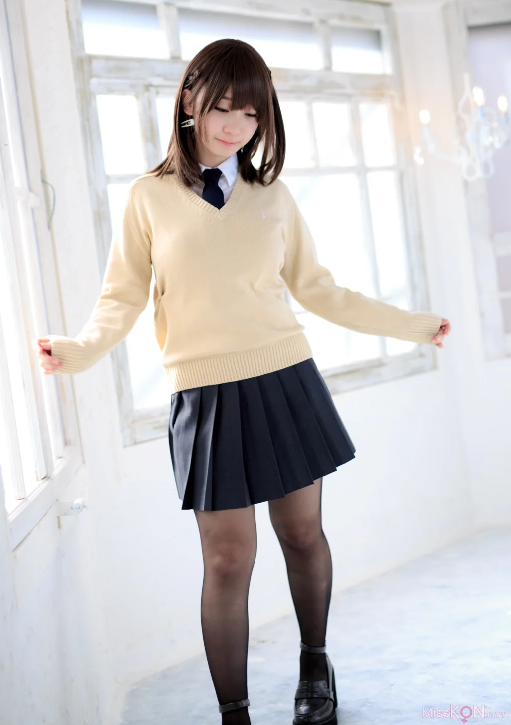 [JP] Moe Iori (伊織萌): 月曜日のあの子 (209 photos)