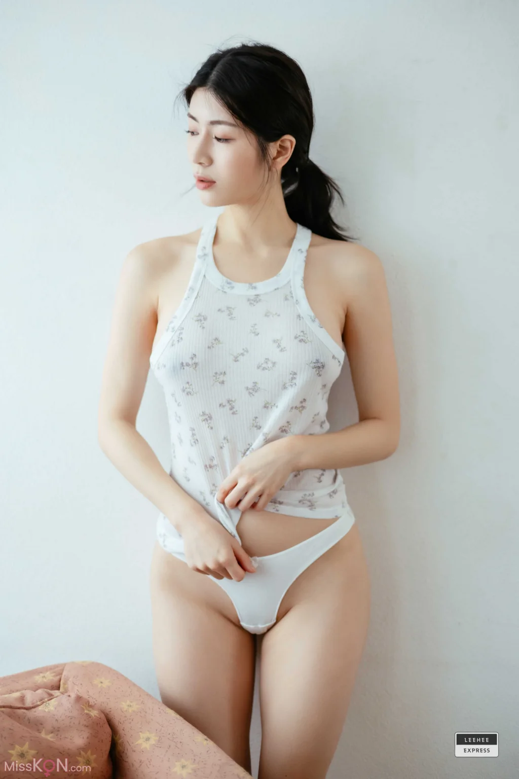 [LE] LERB-208A: Min.E (민이) (51 photos) – Page 2