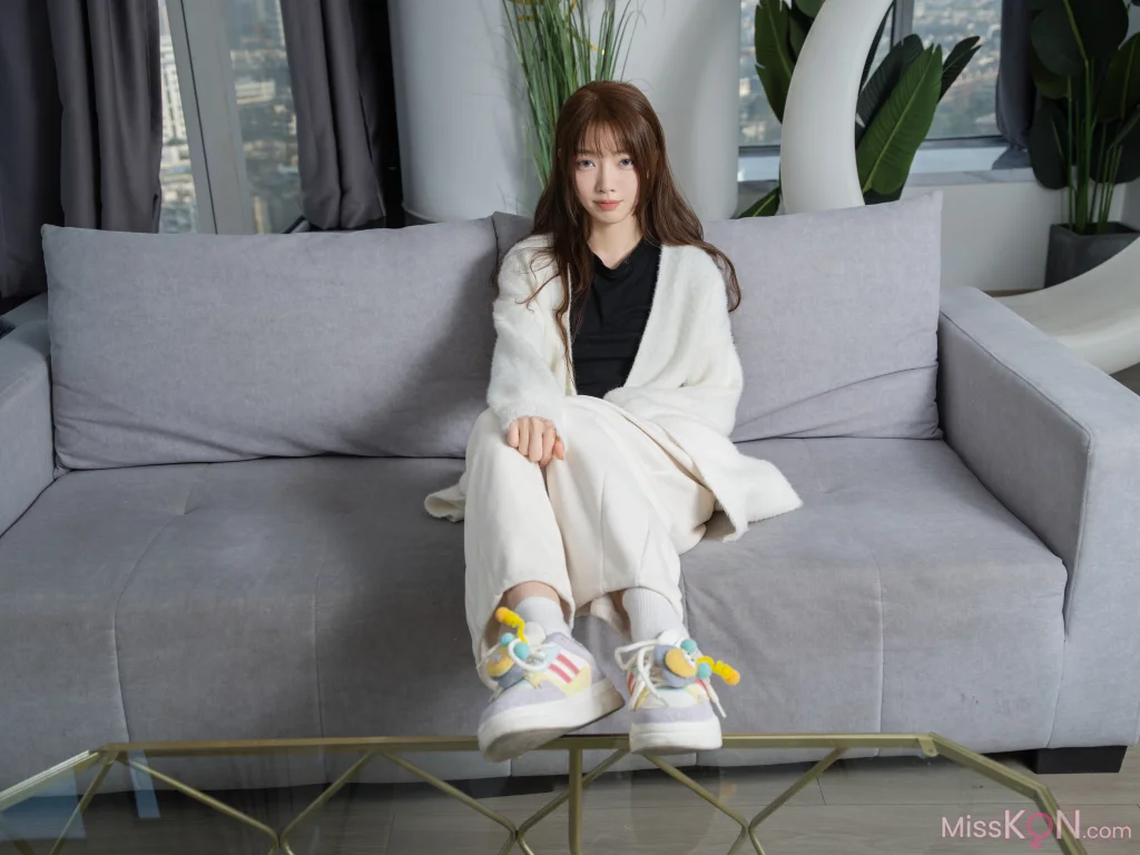 [Private Photoshoot] 潤潤: 國模 175CM 大二校花級模特 大尺度 私拍 4K (377 photos)